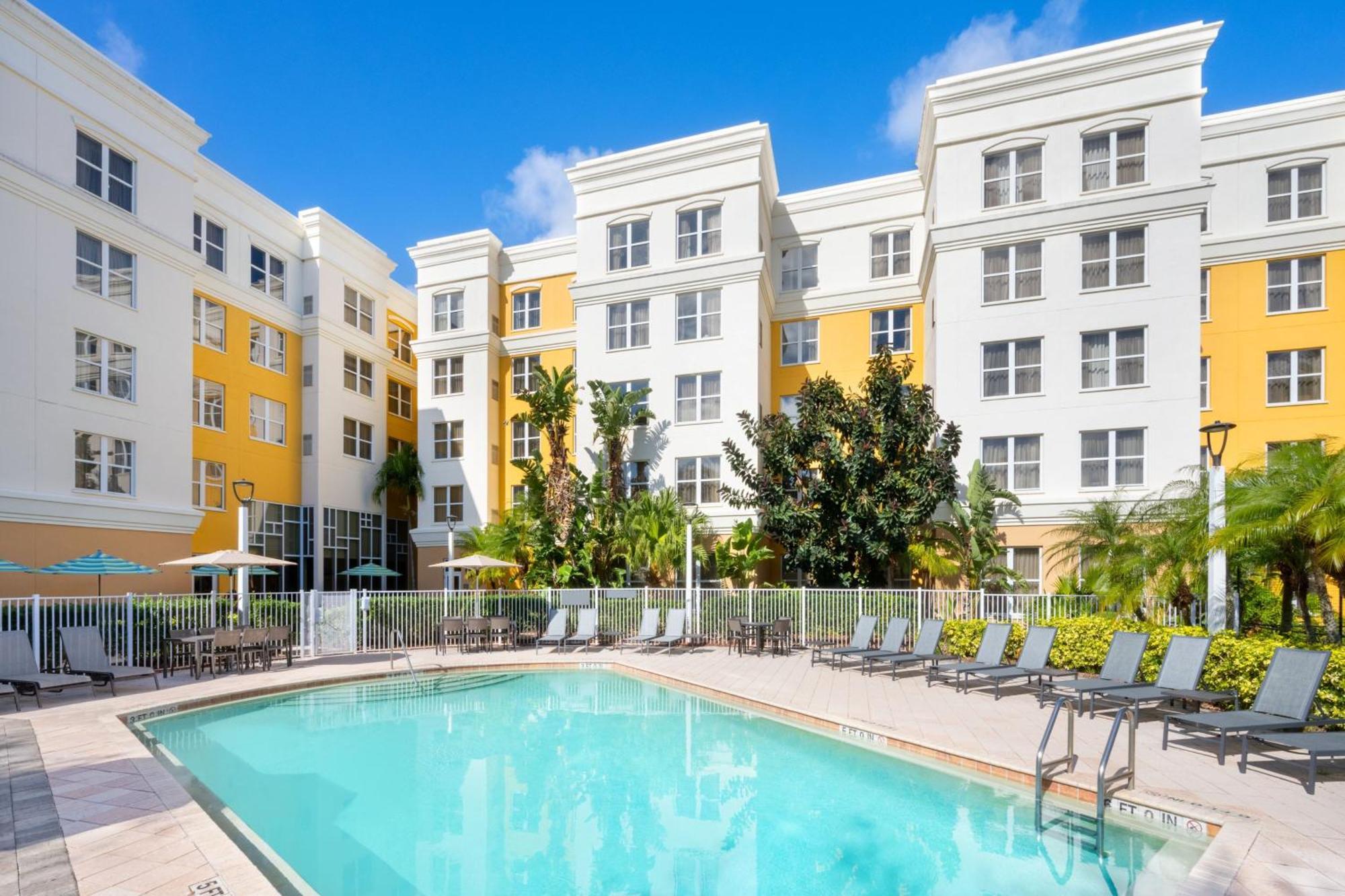 Residence Inn By Marriott Daytona Beach Speedway/Airport Bagian luar foto
